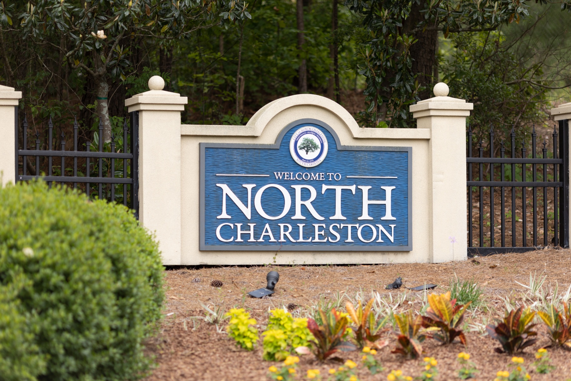 Welcome to North Charleston sign